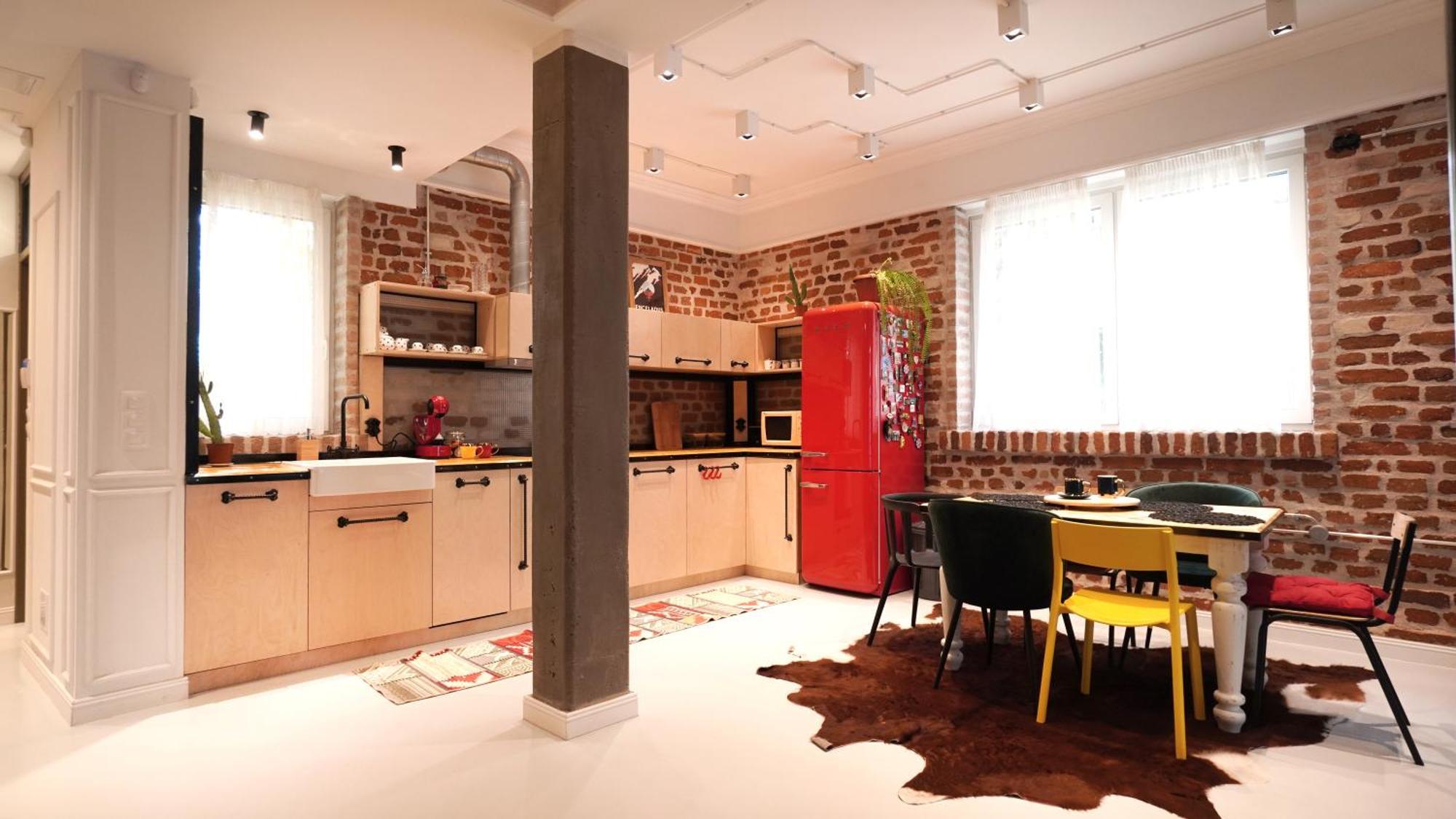Modern And Spacious 3-bedroom Entire House *